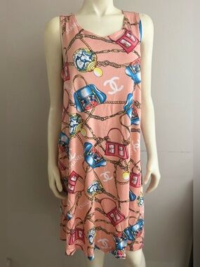 Sleeveless Pink Printed Midi Dress with Chain & Bag Motif